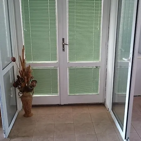 Very Sunny And Comfortable In The Center София