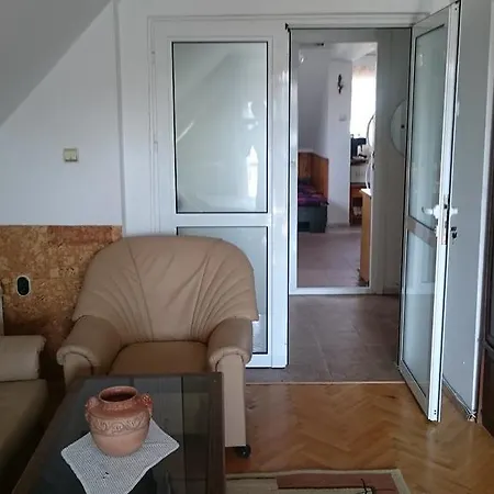 Very Sunny And Comfortable In The Center София